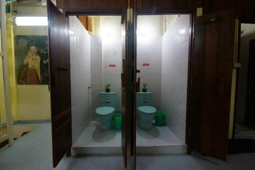考山博沃恩屋酒店 曼谷 外观 照片